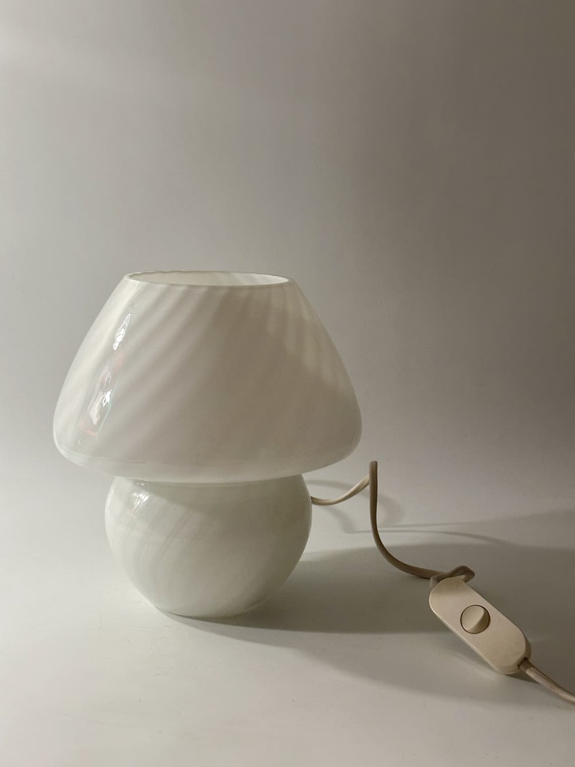 80‘s 독일 빈티지 글래스 오팔 조명 테이블 레트로 앤틱 미드센츄리  상품이미지4