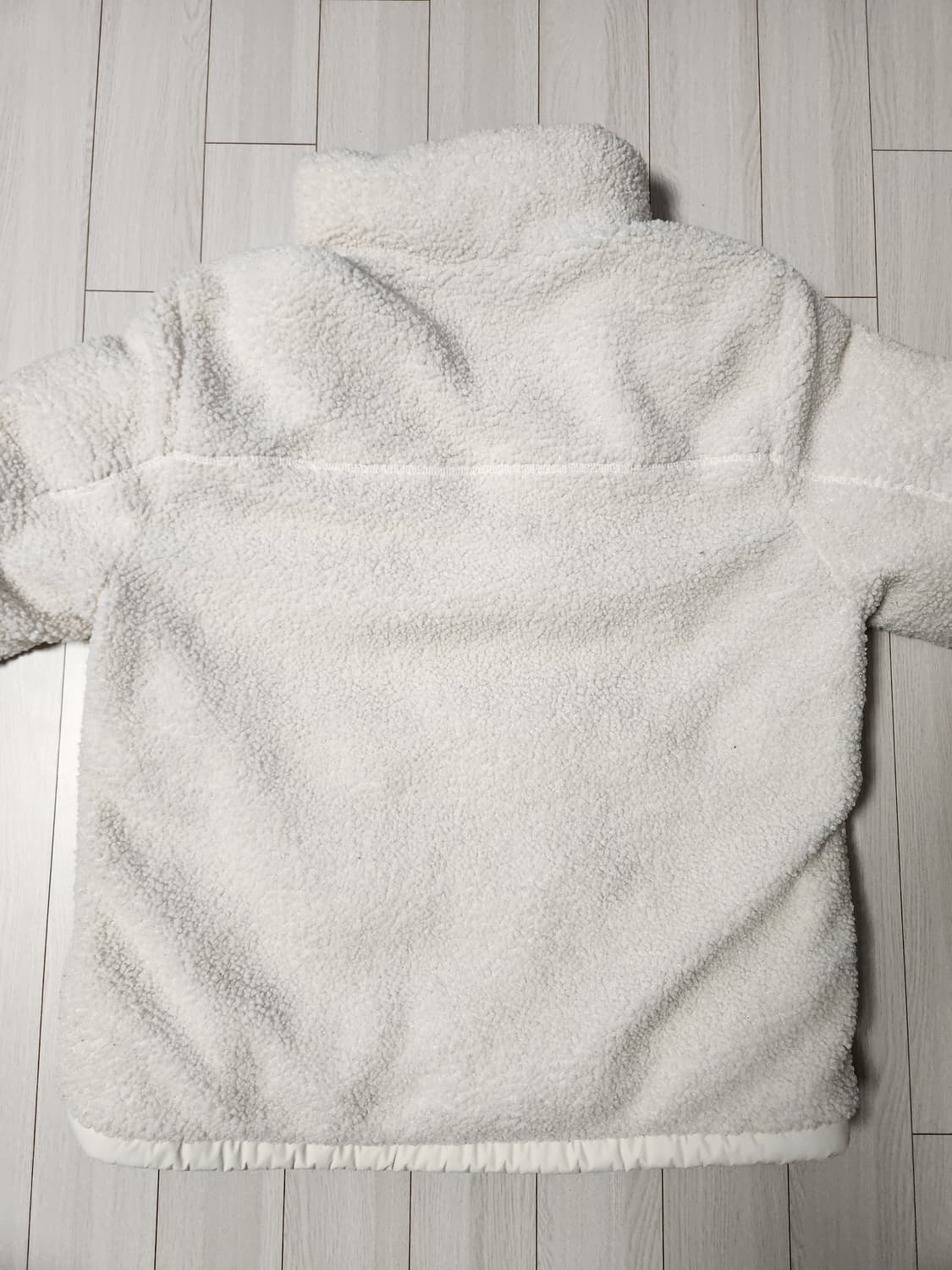 몽벨 리버시블 플리스 양면 점퍼 사이즈105(xl)

여러 중고사이트에도 상품이미지3