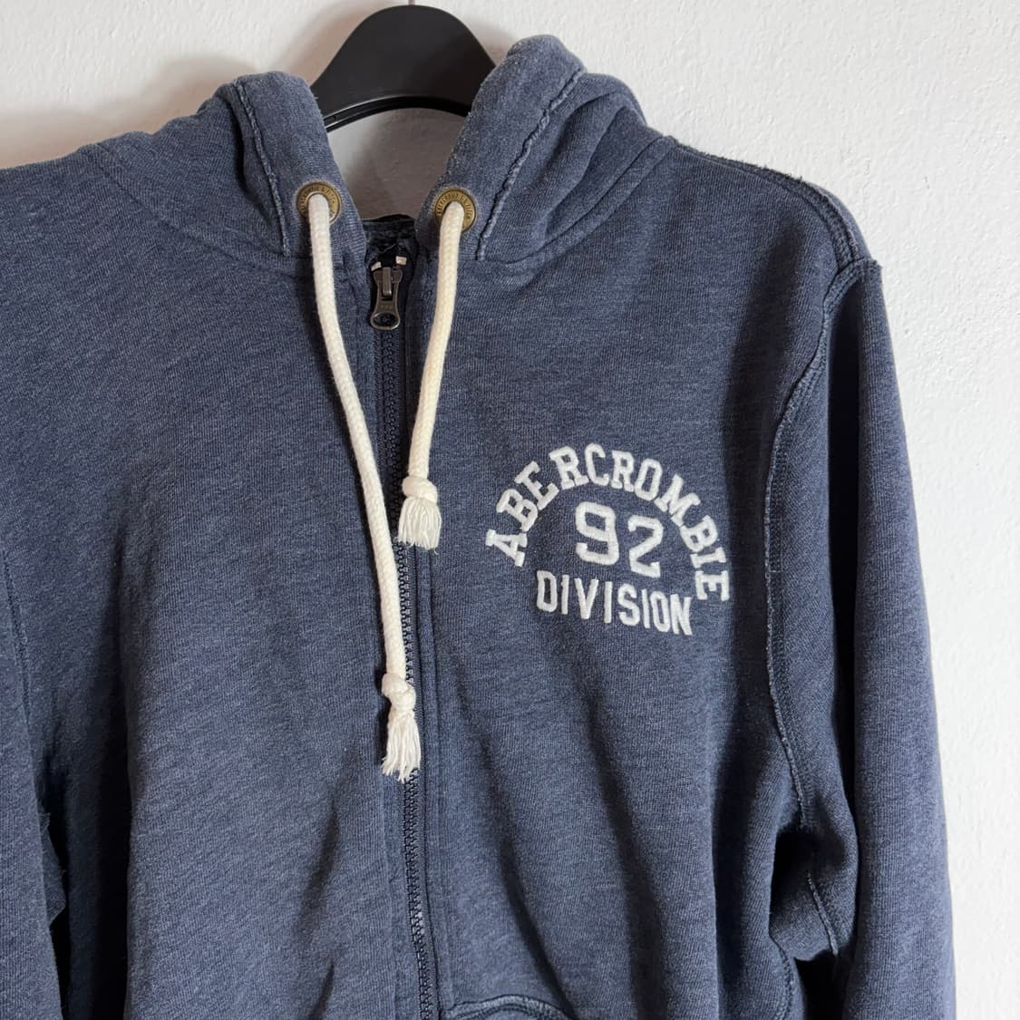 아베크롬비 네이비 크롭 후드집업(L) 상품이미지2
