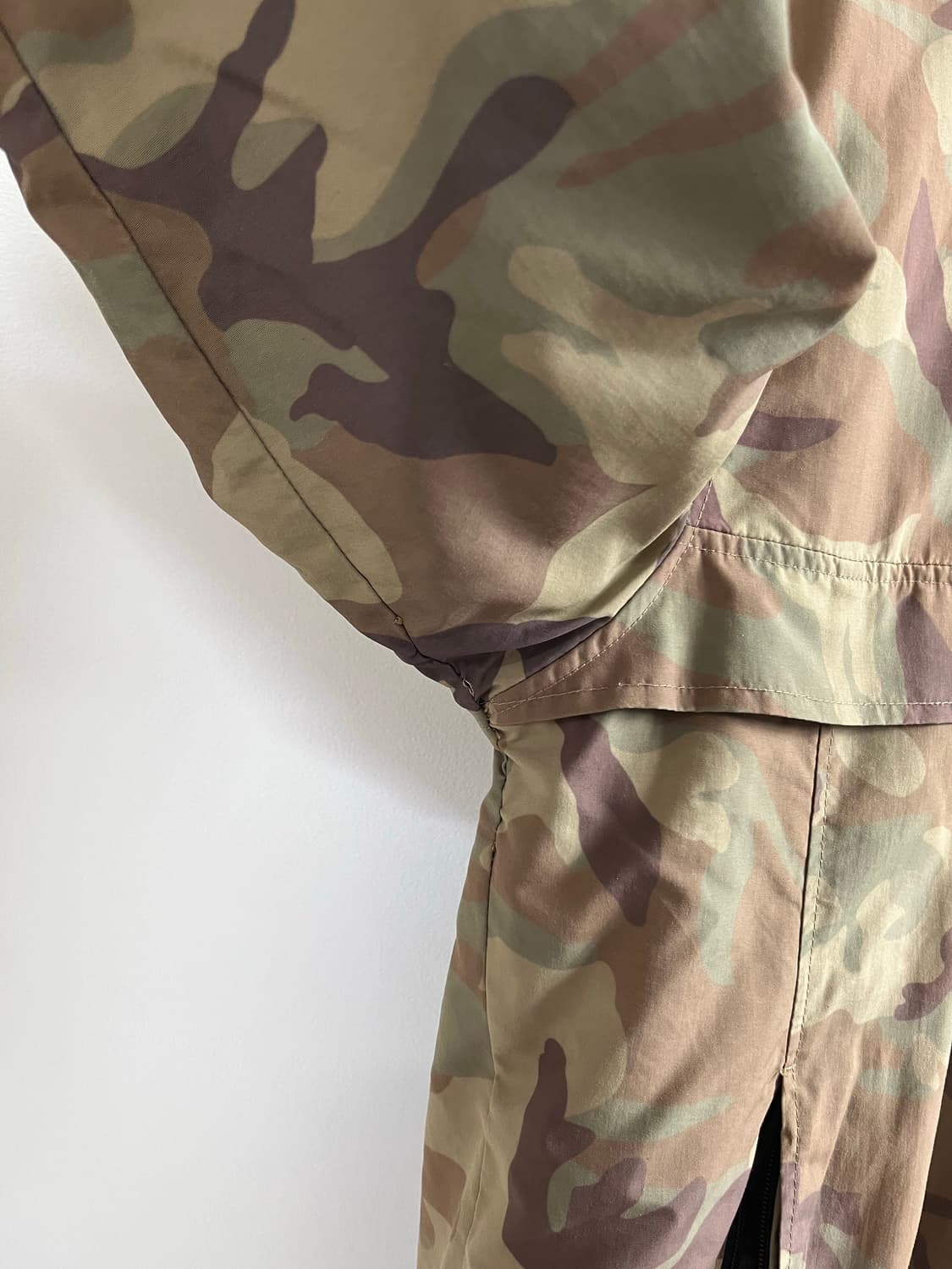 칼하트 카모플라쥬 기모 후드 아노락 점퍼 상품이미지7