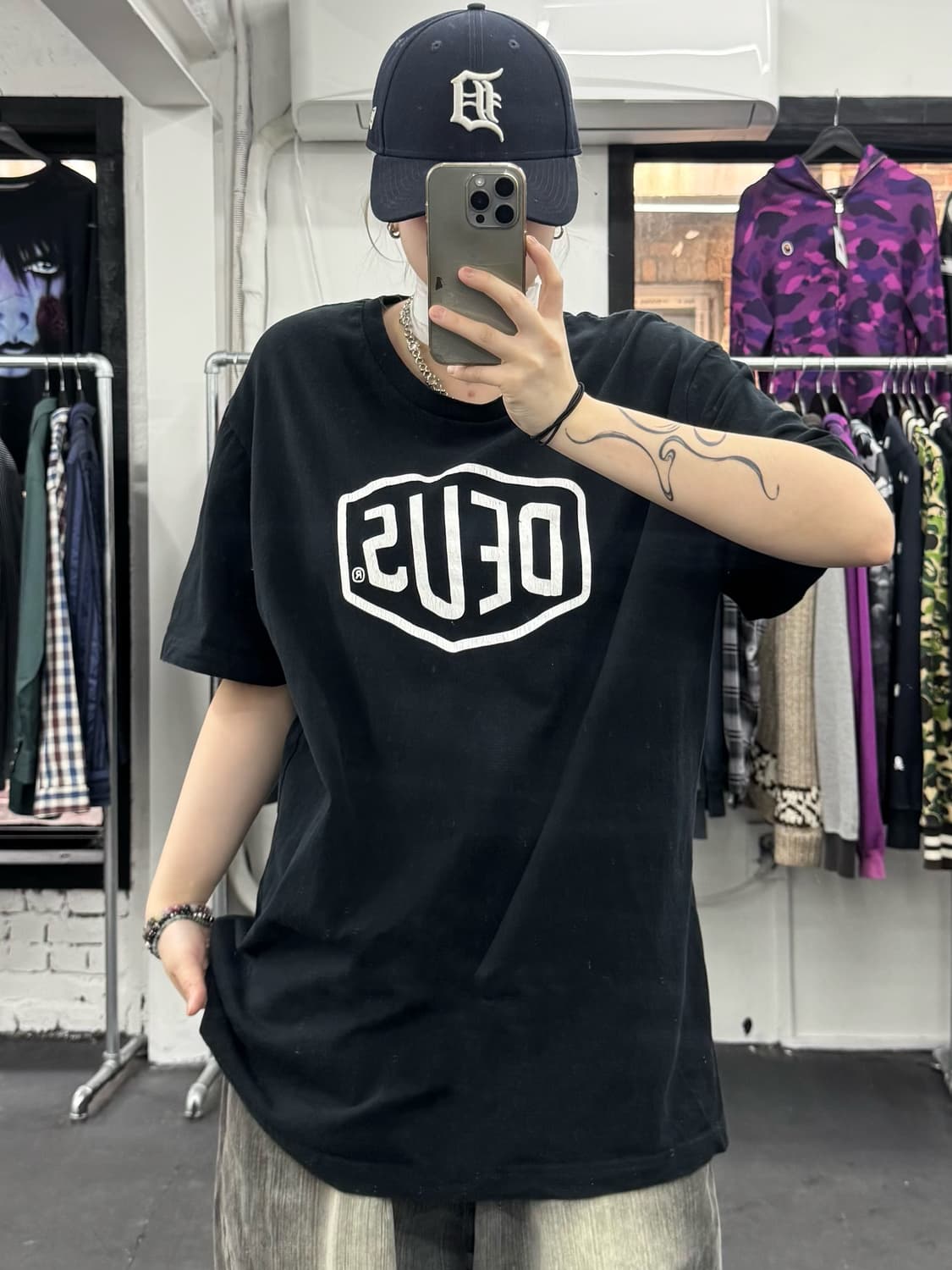 데우스 빅로고 티셔츠 상품이미지3