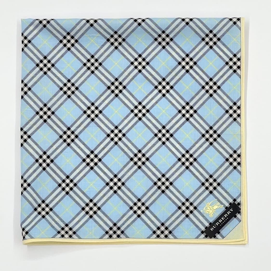 (새상품) burberry /버버리 쁘띠스카프 손수건 상품이미지6