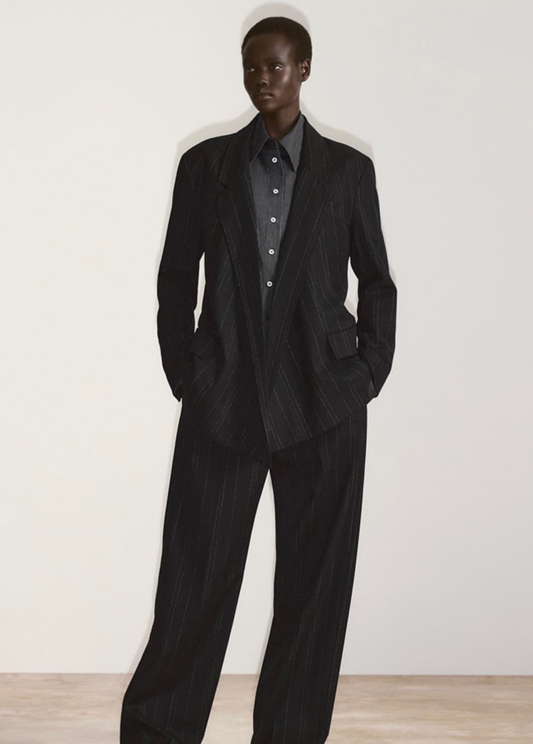 Cos 드레이프 핀스트라이프 블레이저 상품이미지2