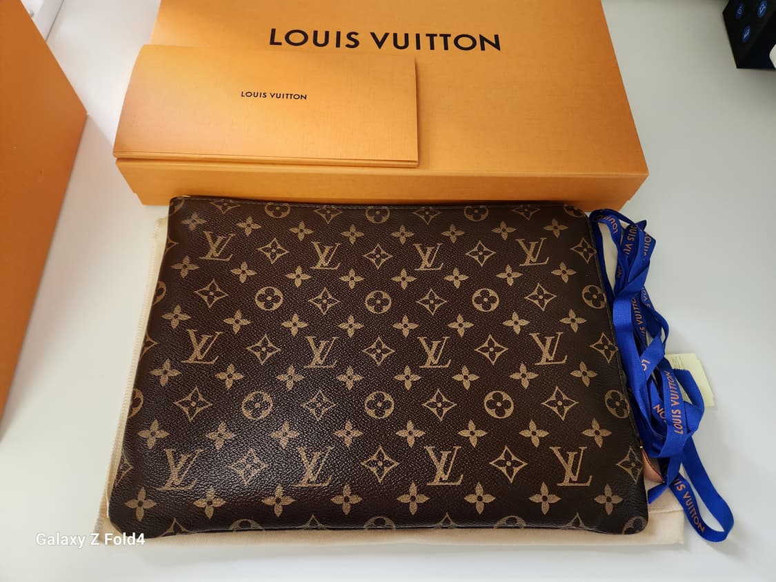 [S급]루이비통 에튀 보야주 모노그램MM 클러치 새상품급 판매합니다 상품이미지3