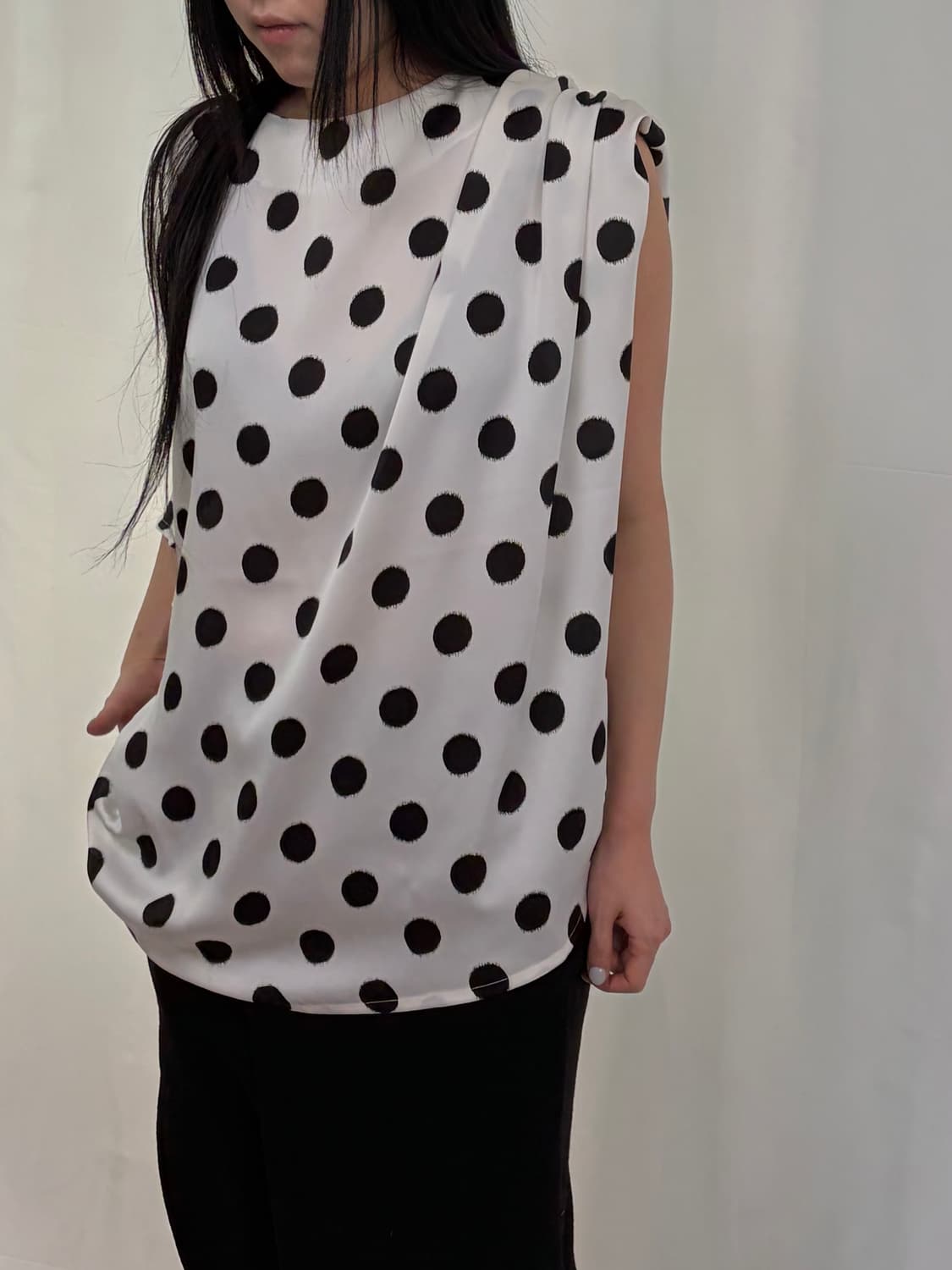 진태옥 프랑소와즈 폴카닷 블라우스 상품이미지3
