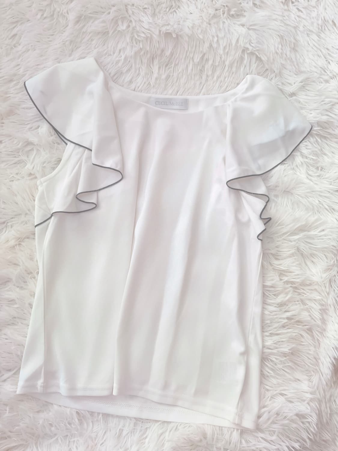 Cecil Mcbee 세실맥비 화이트 프릴 블라우스 (착샷o) 상품이미지1