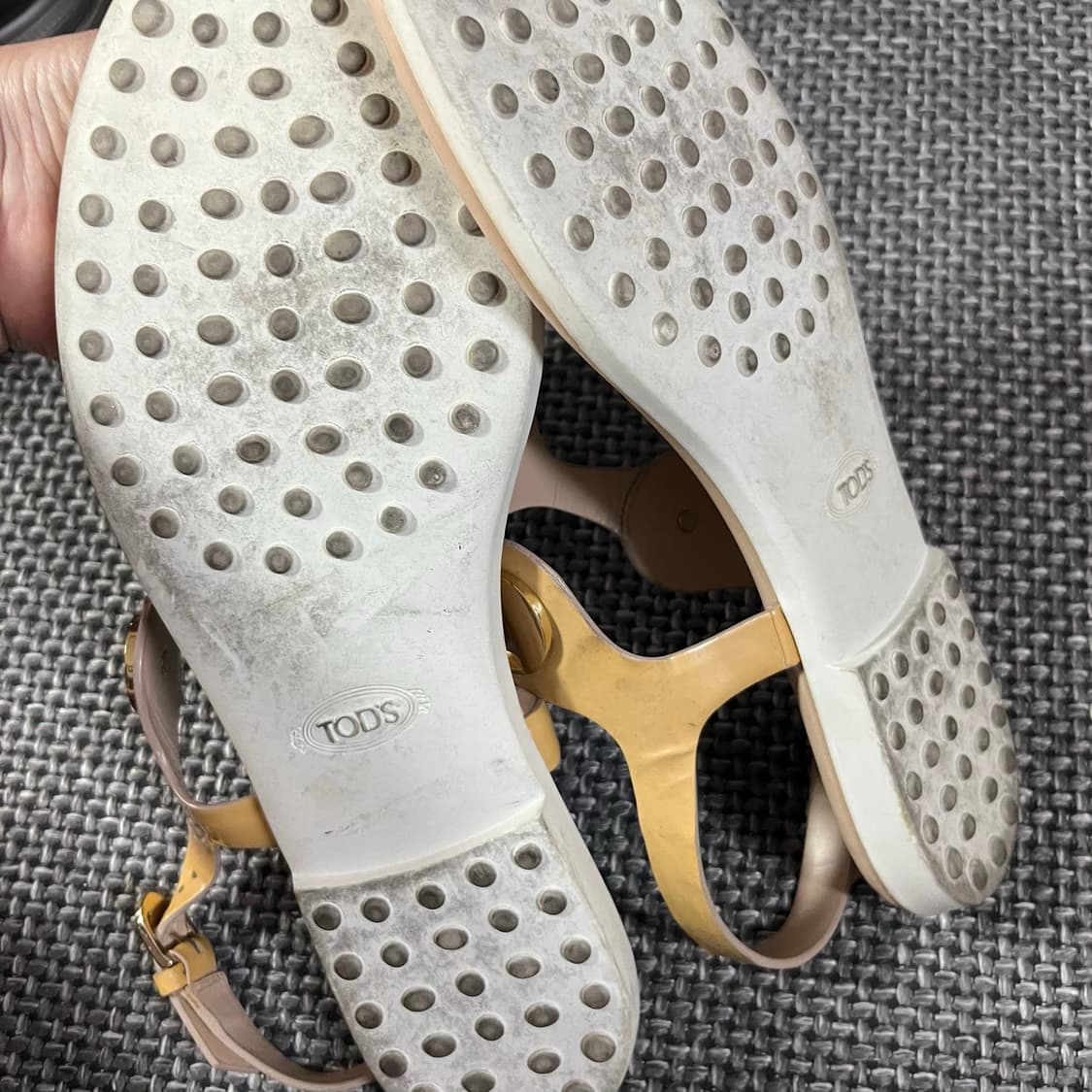 TODS 토즈 금장 샌들 옐로우 38 상품이미지9