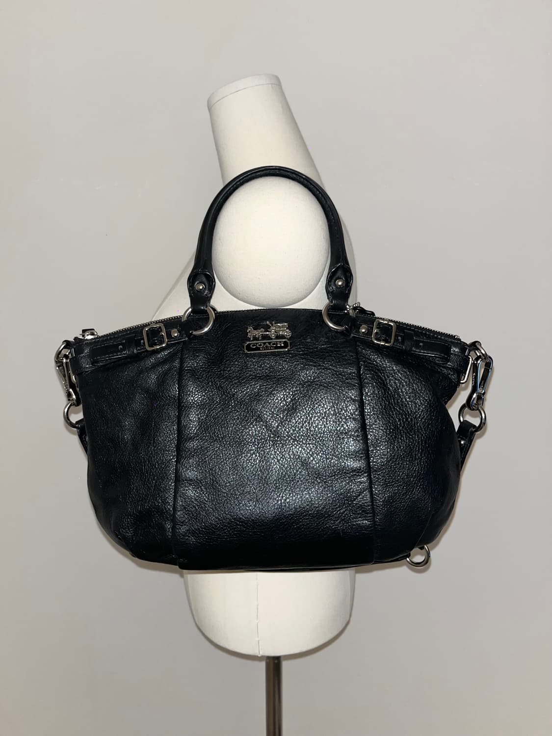 📦Coach basic allblack shoulder bag 상품이미지1