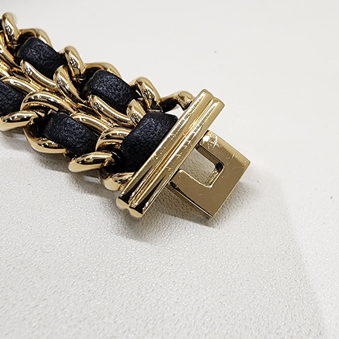 샤넬 H6951 프리미에르 에디션 오리지날 쿼츠 미듐 금장 20mm 상품이미지7