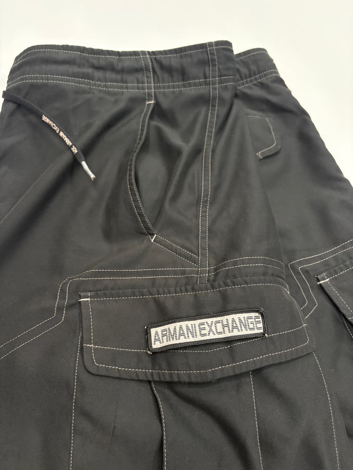 Armani Exchange 아르마니 익스체인지 블랙 밴딩 카고 반바지 상품이미지4