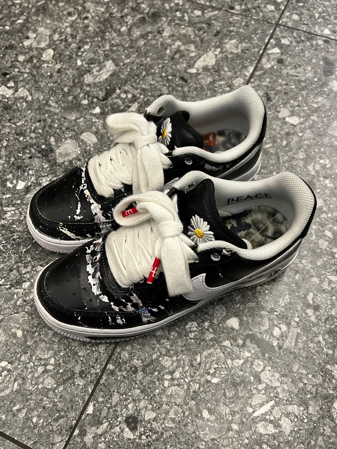 나이키 피스마이너스1 크림발 처분  상품이미지1