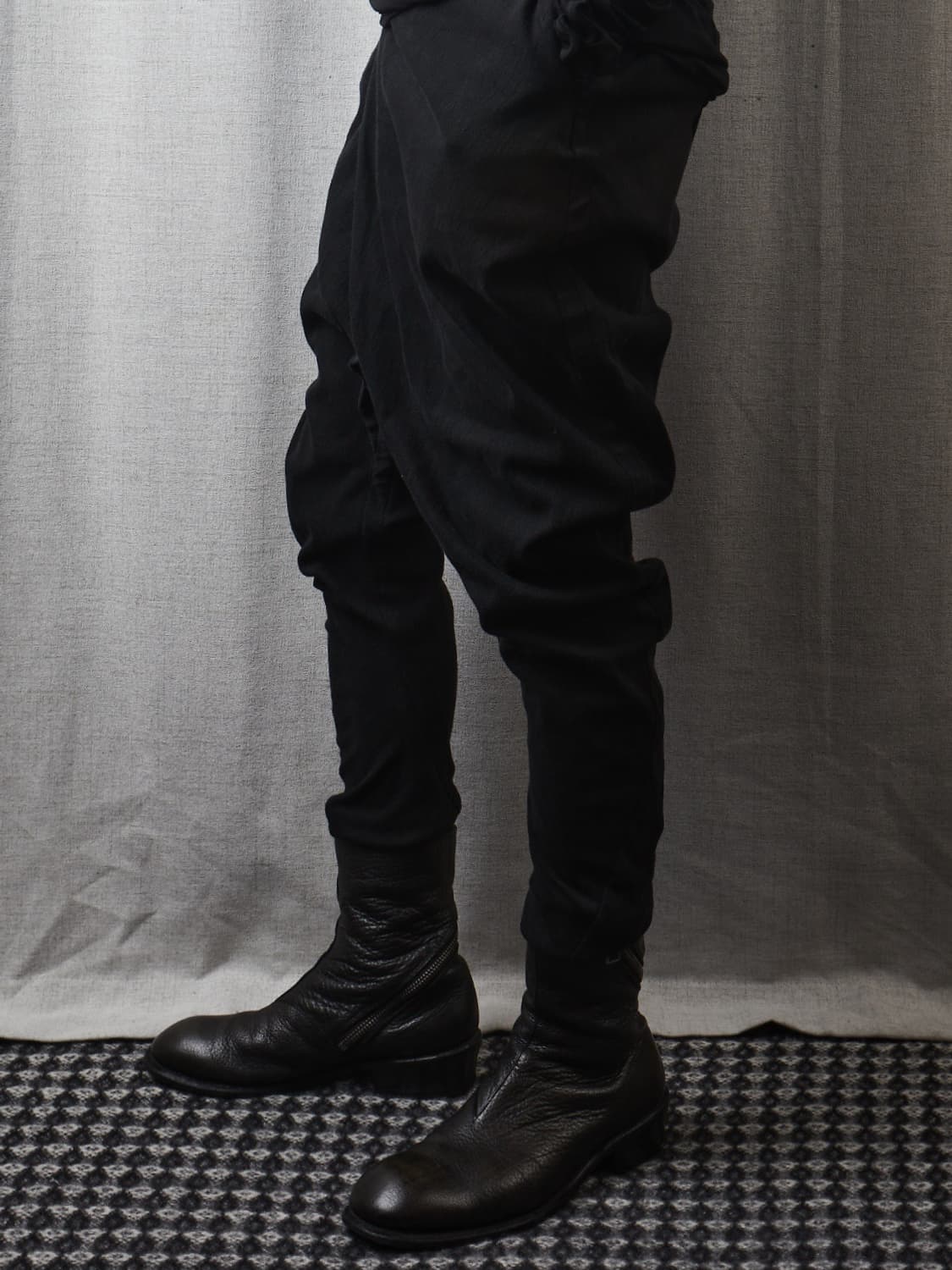 Julius FW 2013  비대칭 드레이프 팬츠 상품이미지8