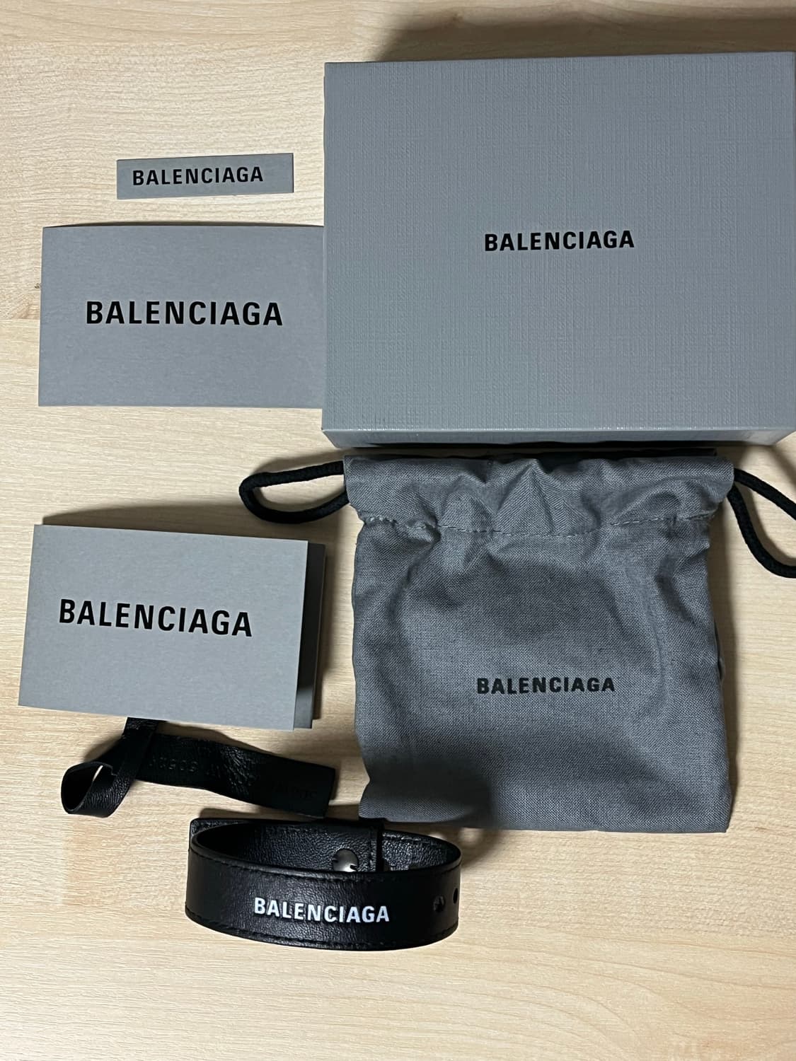 발렌시아가 레더 팔찌  상품이미지2