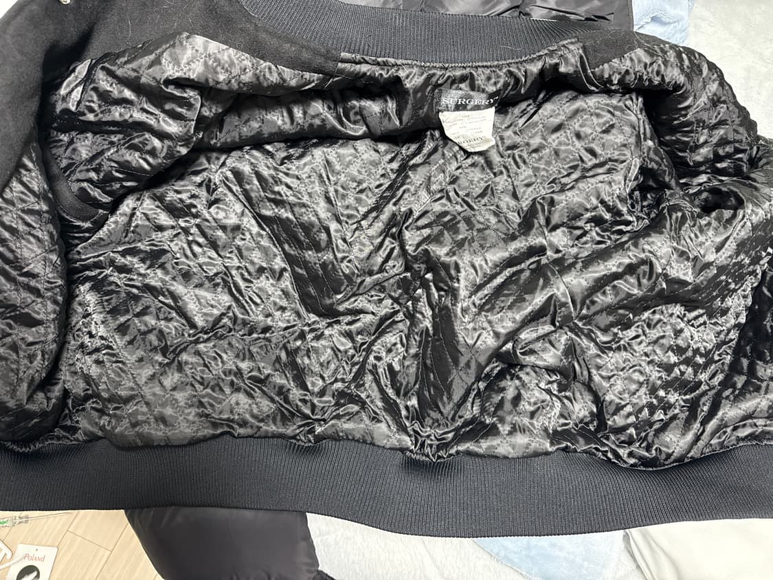 써저리(Surgery)의 본 커팅 울 바시티 안감 패딩재킷 상품이미지8