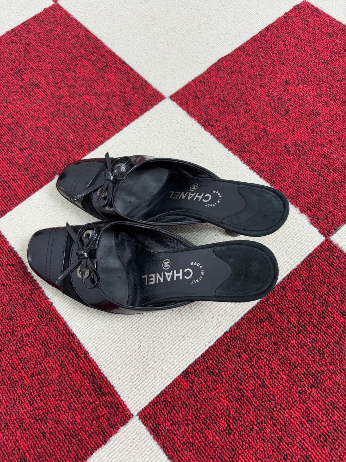 CHANEL 00s Vintage Black Bow Mules 상품이미지3