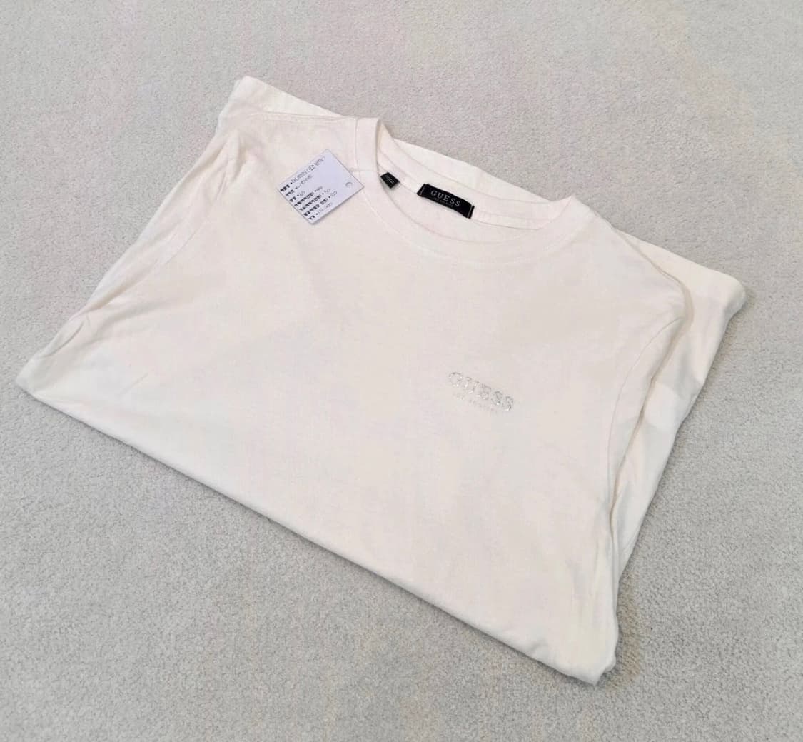 GUESS [게스] 반팔티 상품이미지4