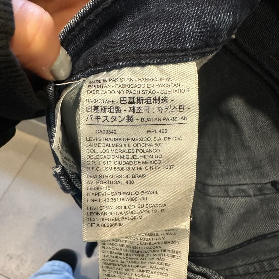 리바이스 519 스키니핏 데님팬츠 빈티지 페이딩 포켓스티치 디테일 상품이미지7