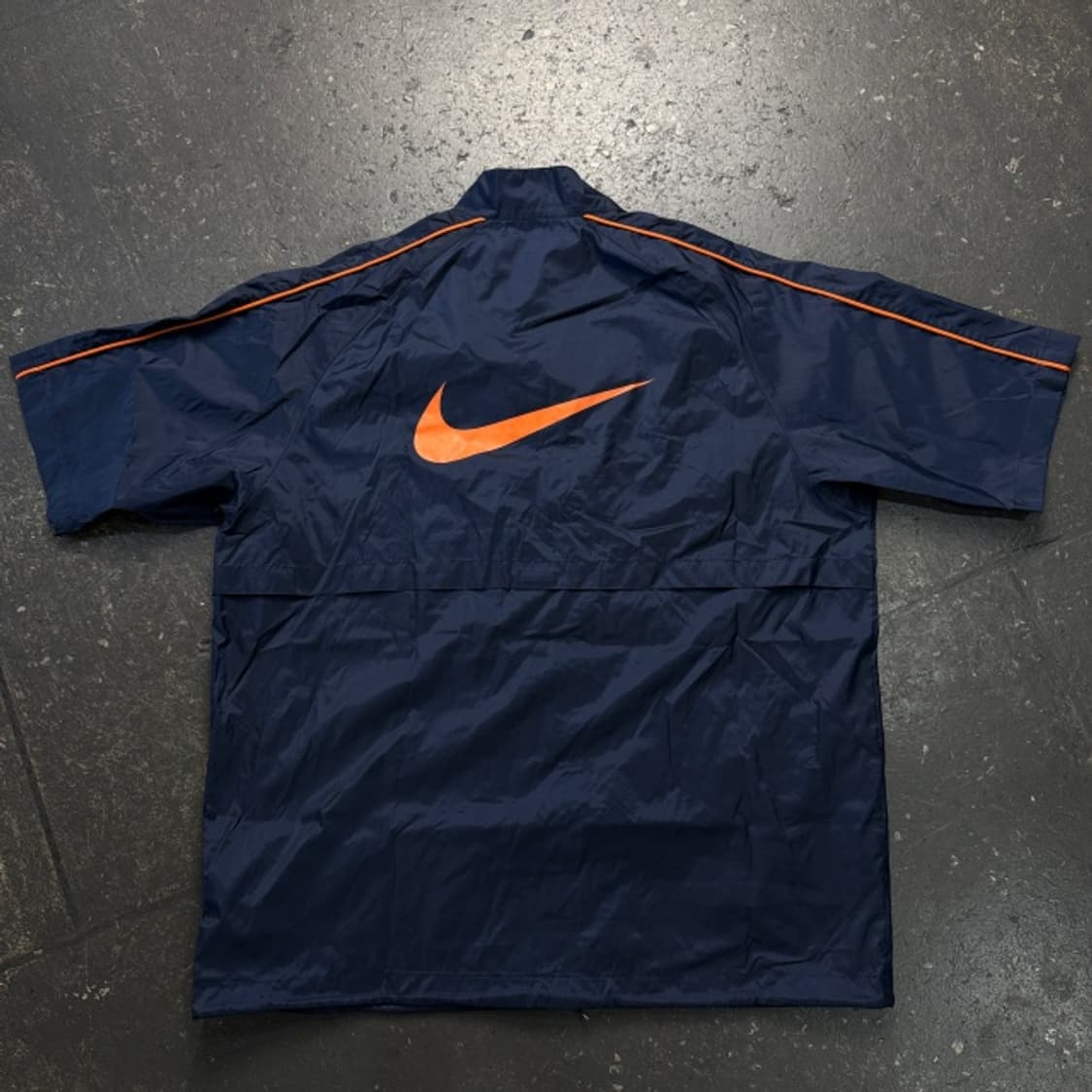 100 나이키 빅스우시 반팔 바람막이  상품이미지6