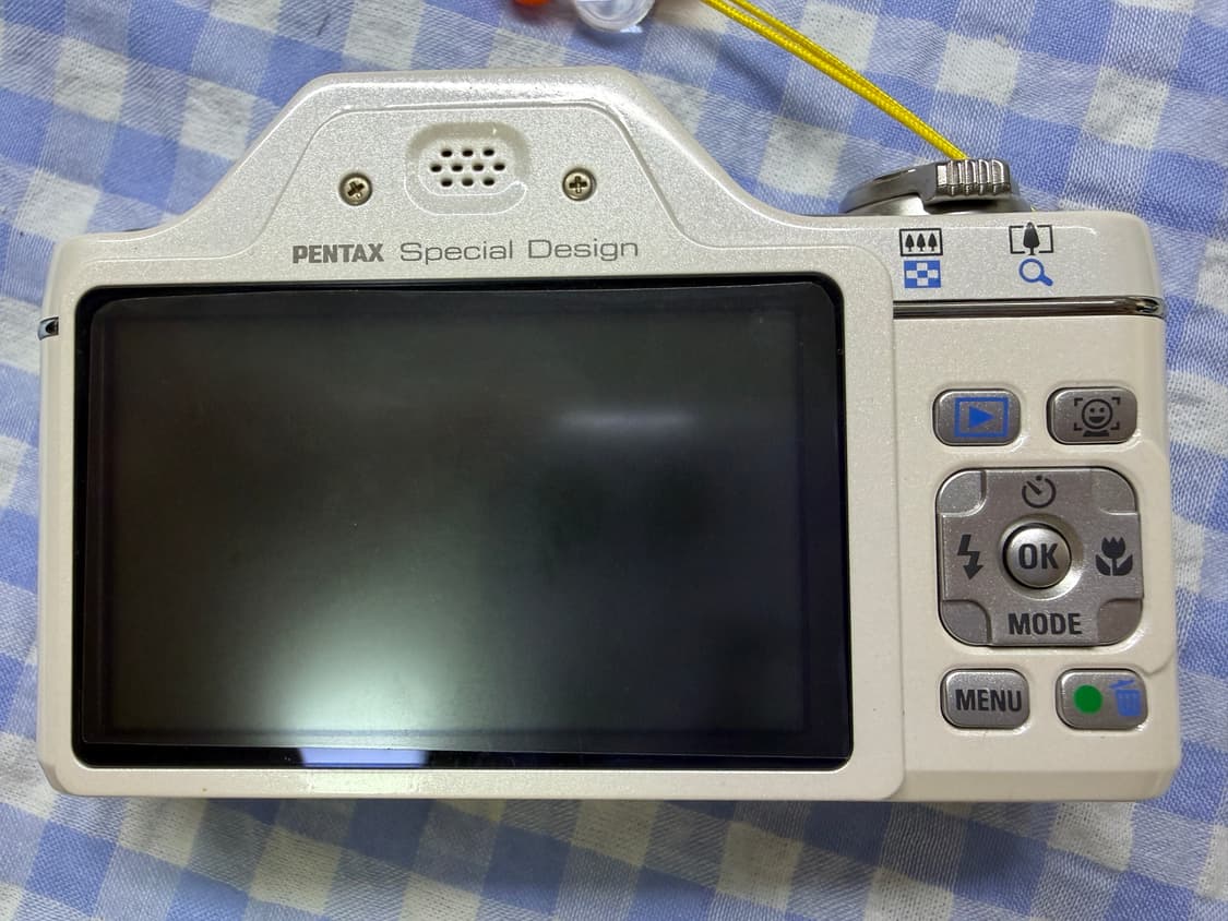 S급)펜탁스 i-10 화이트 팝니다 상품이미지8