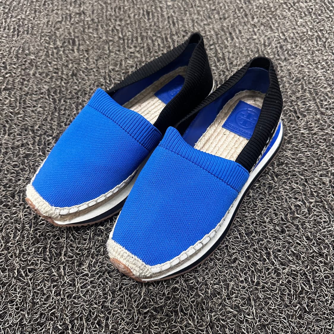 토리버치 여성 슬립온 블루 225 상품이미지2