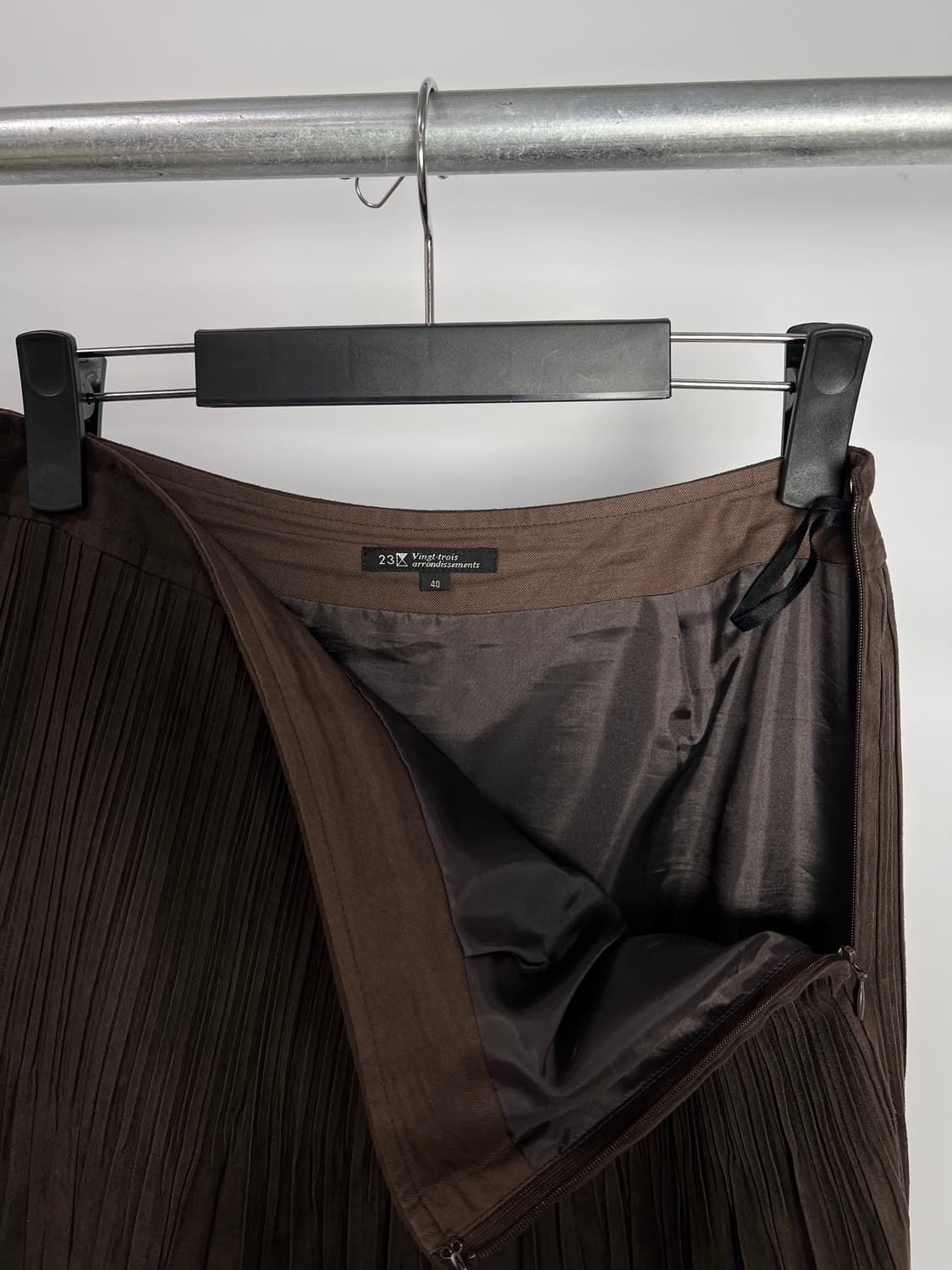 23 VINGT TROIS ARRONDISSEMENTS 플리츠 스커트  상품이미지4
