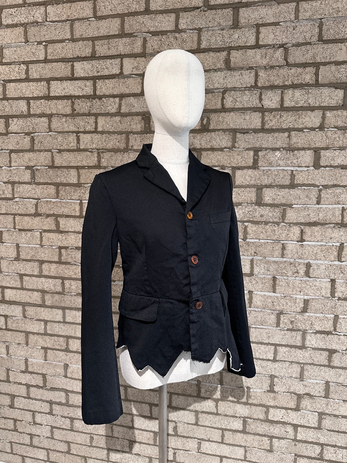 꼼데가르송 블랙  컷오프 자켓 상품이미지2