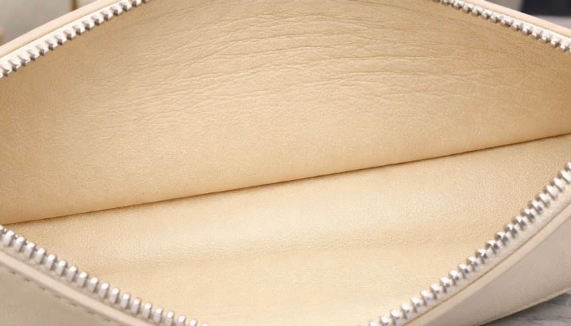 [A급] 버버리 마이크로 쉴드 슬링백 판매합니다!!! 상품이미지3