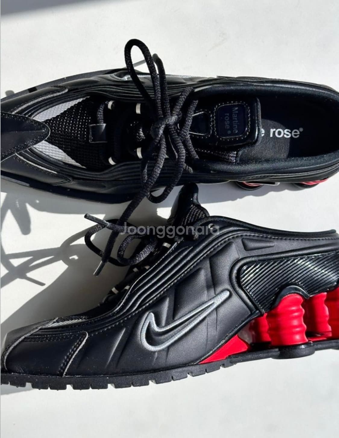 마틴로즈 x 나이키 샥스 검빨 225 나이키샥스 상품이미지9