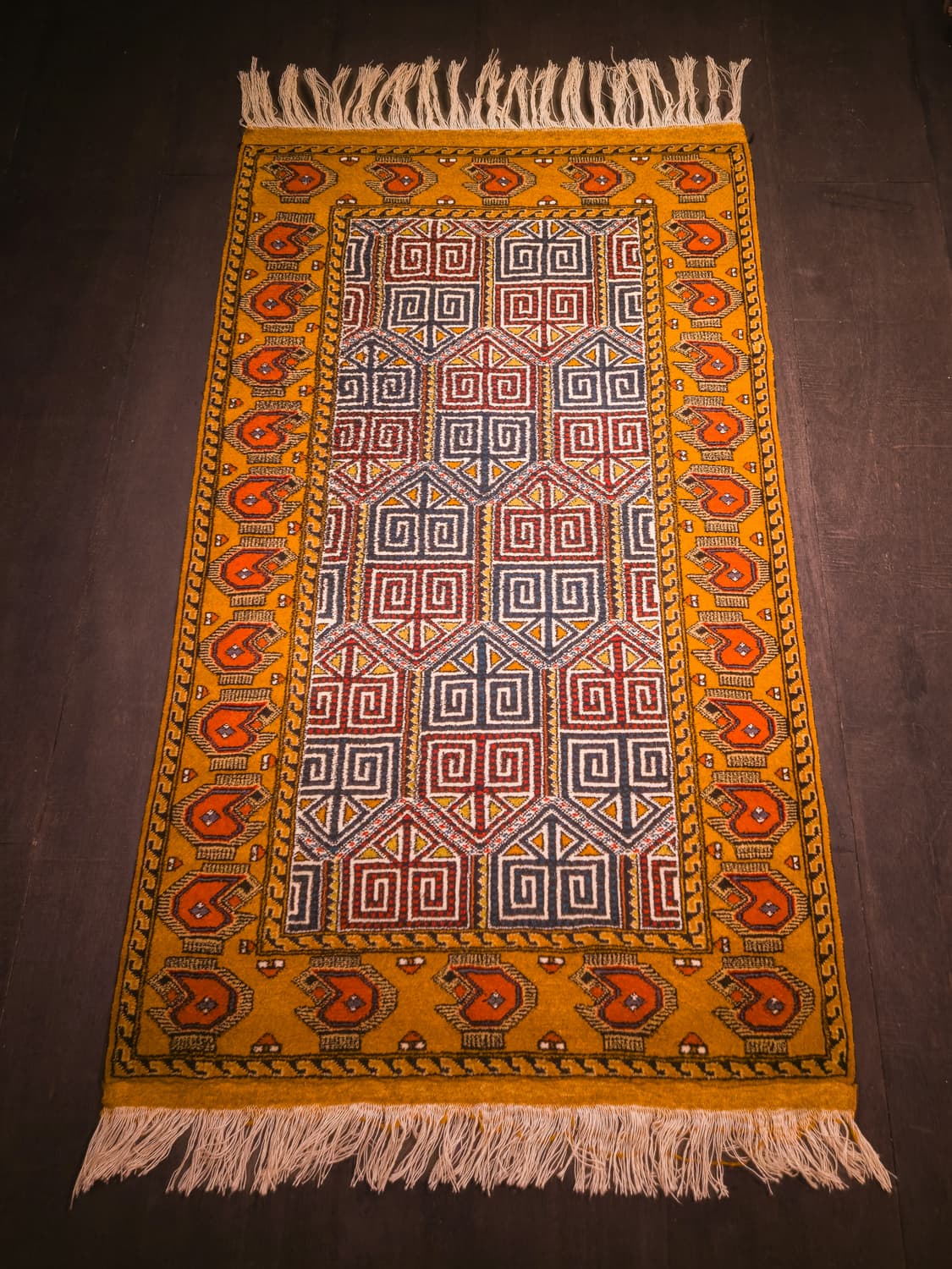 Turkmen Saffron Sun Tribal Rug 상품이미지3