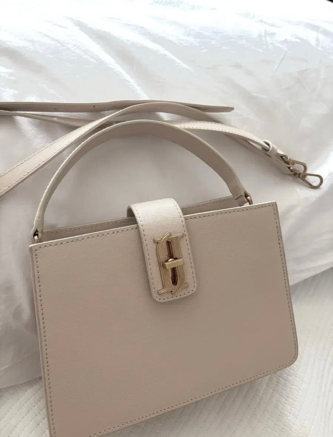 제이에스티나 뉴 클래식 토트백 상품이미지1