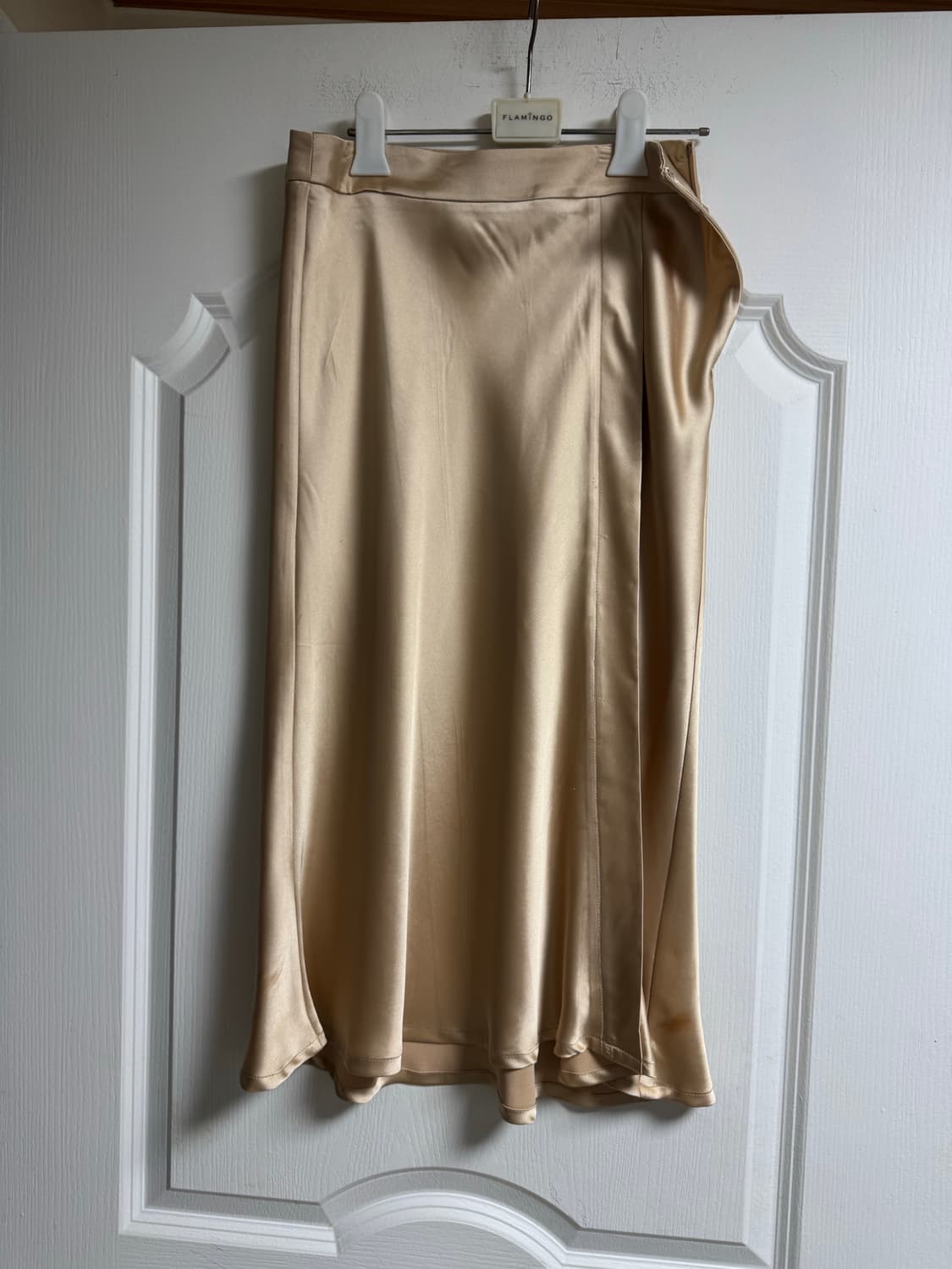 에잇세컨즈 새틴 미디스커트 골드베이지 m 상품이미지2