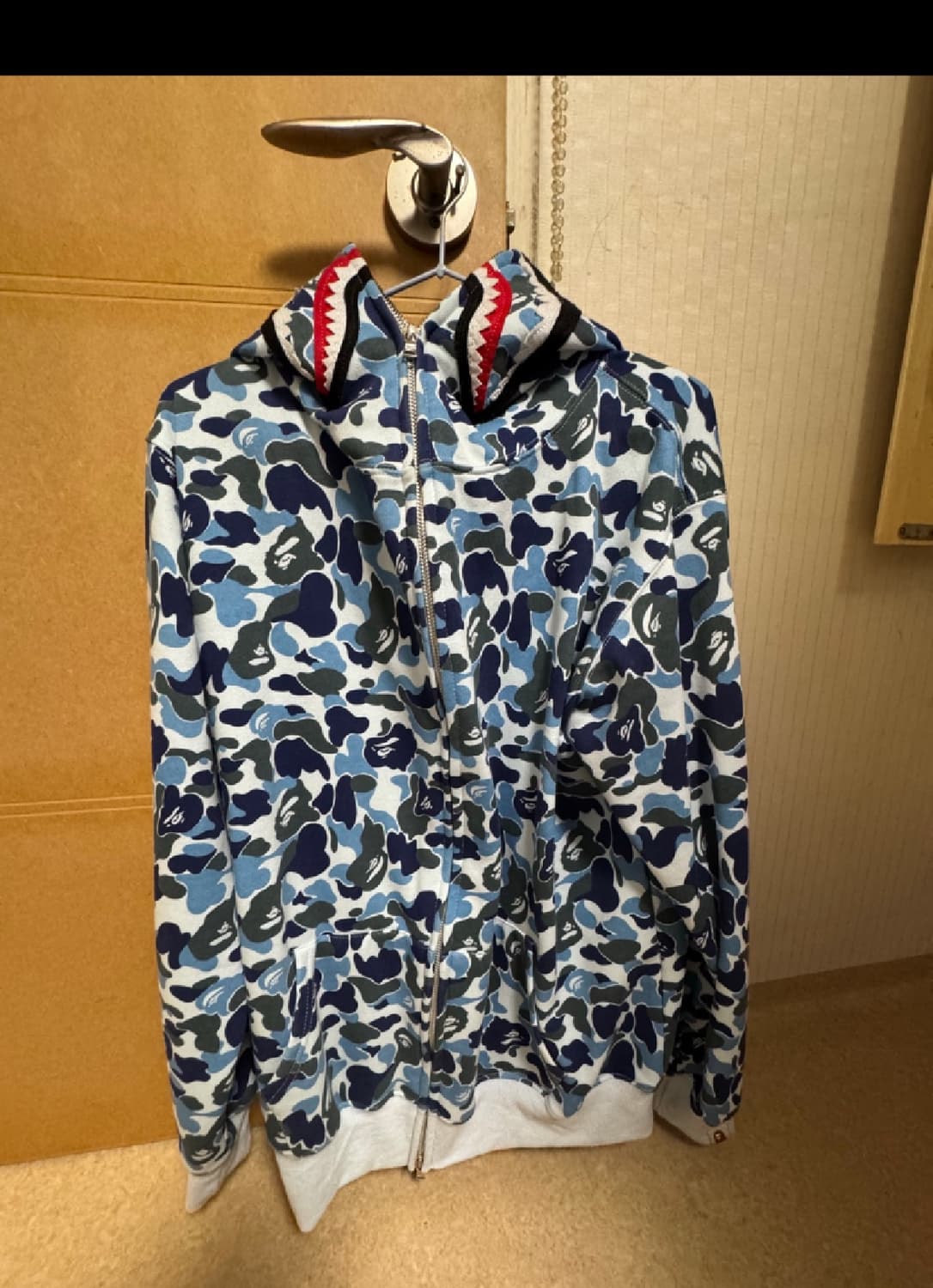 베이프 샤크후드 상품이미지1