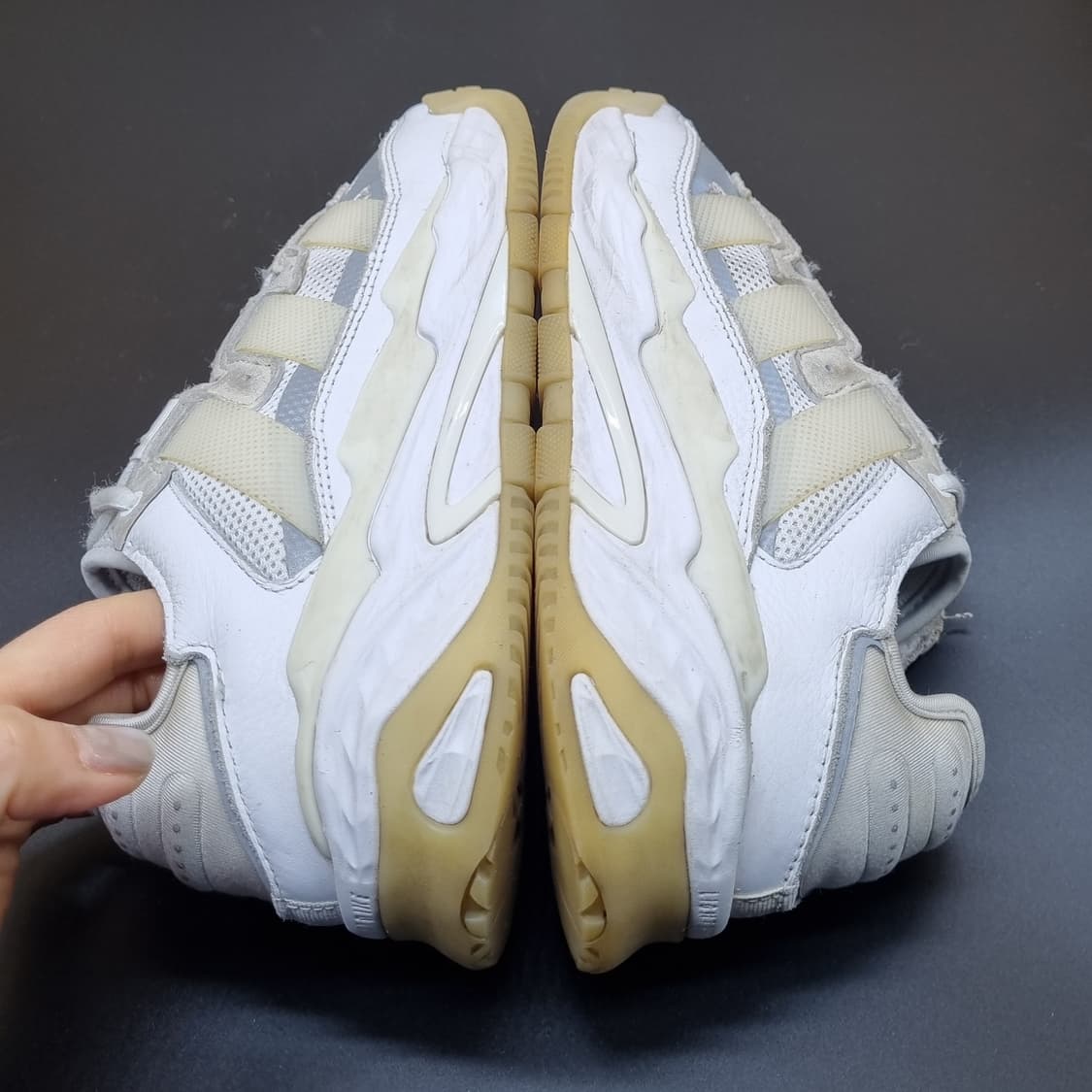 아디다스 나이트볼 화이트그레이 운동화230 상품이미지5