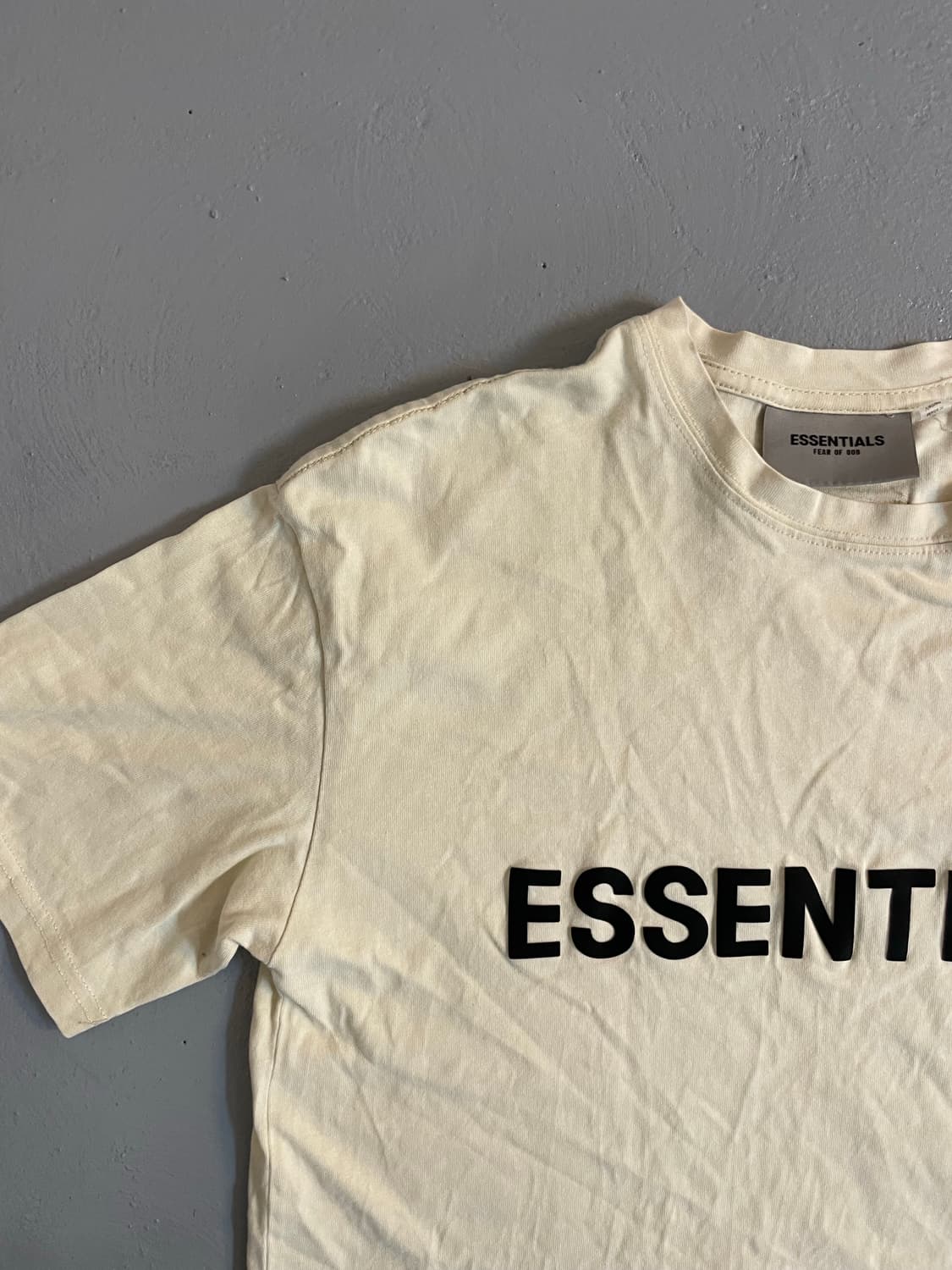 에센셜 반팔 티셔츠  상품이미지3