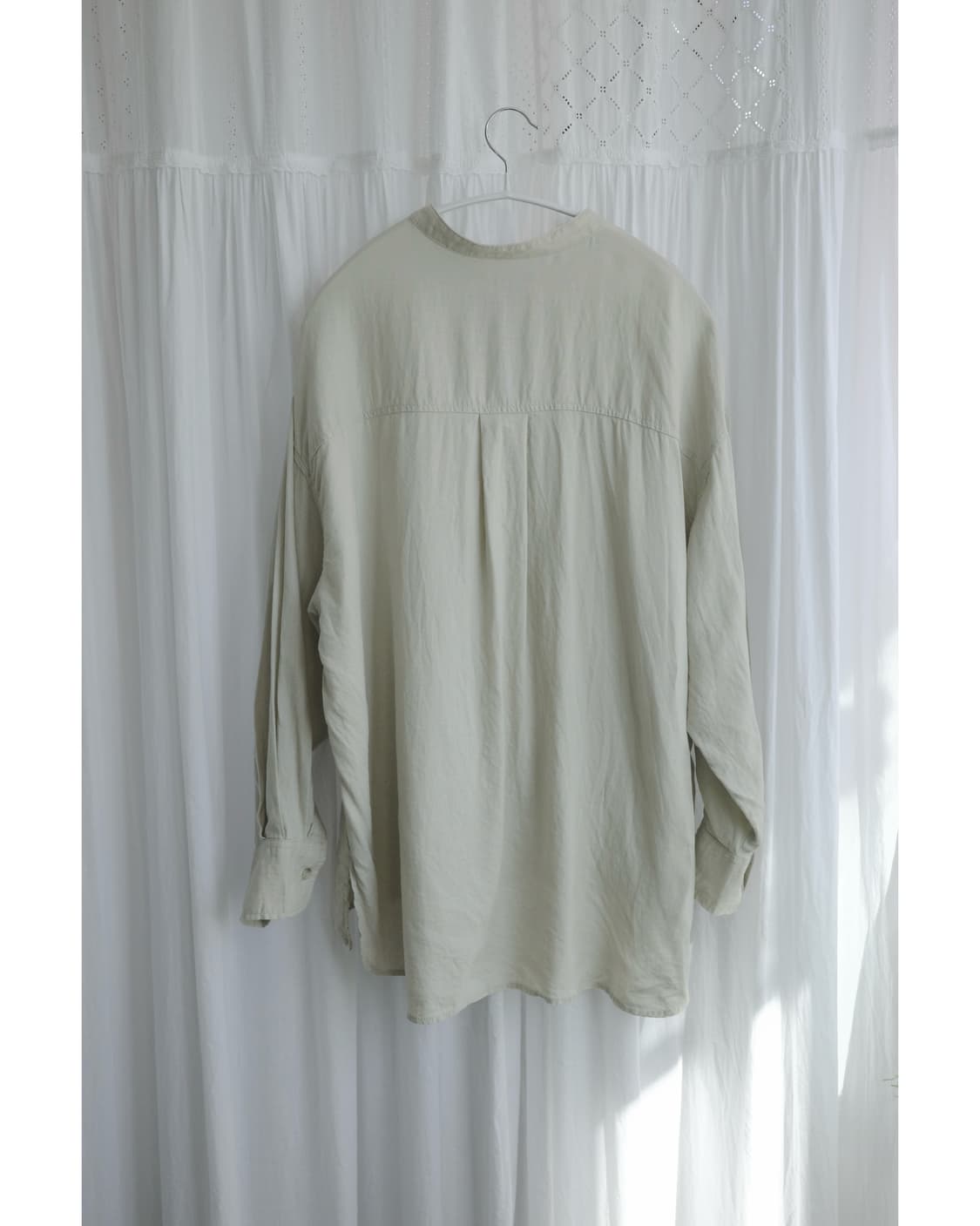 Light beige soft shirt 상품이미지2