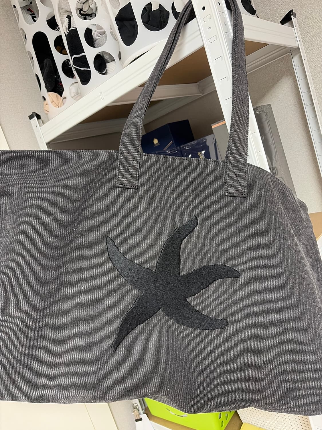 더콜디스트모먼트 도트백 상품이미지3