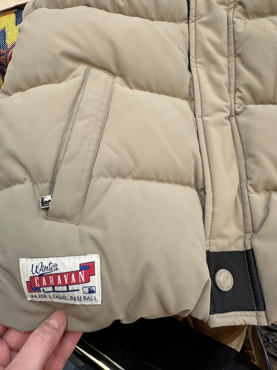 90) MLB 딥 베이지 오리털 패딩 조끼 상품이미지9