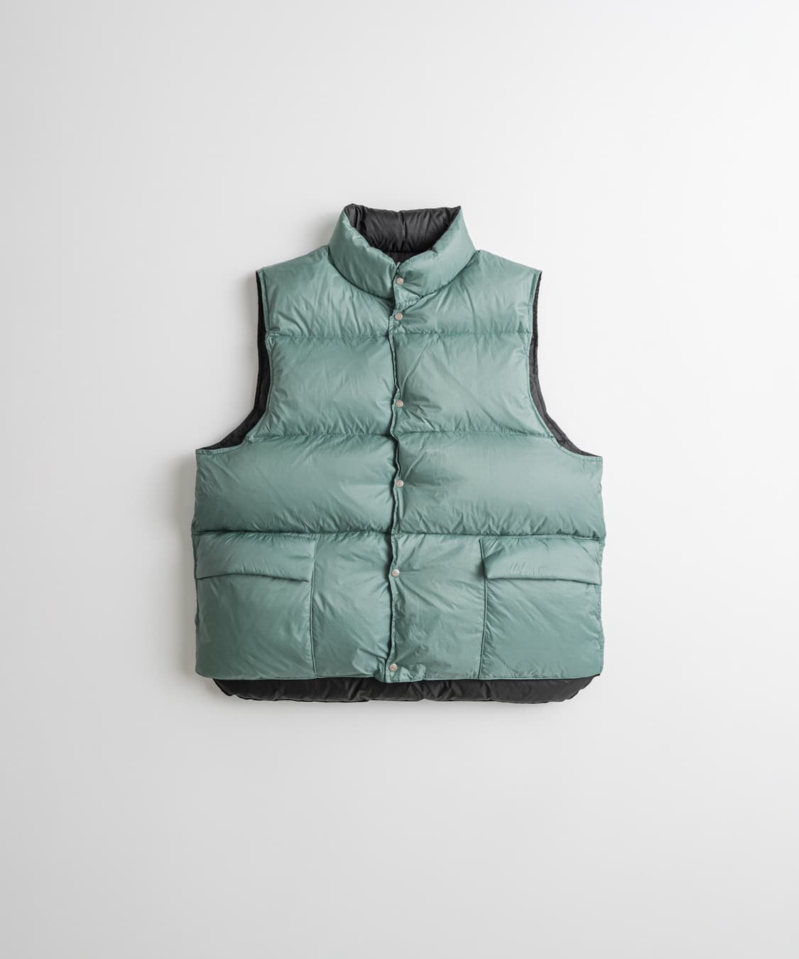 비헤비어 리버시블 덕다운 패딩 베스트 조끼 2사이즈 블랙/세이지그린 상품이미지4