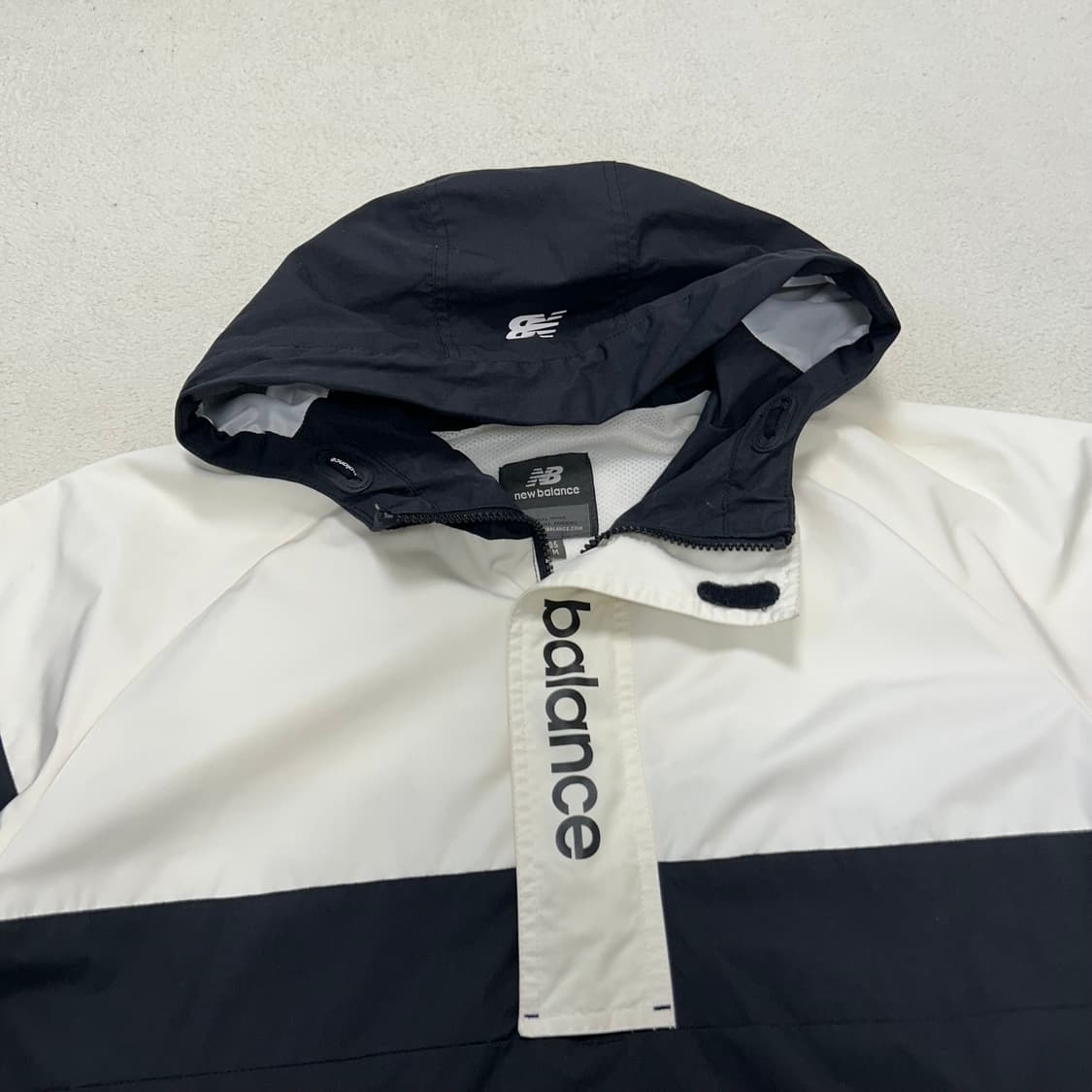 New Balance black & white anorak 상품이미지5
