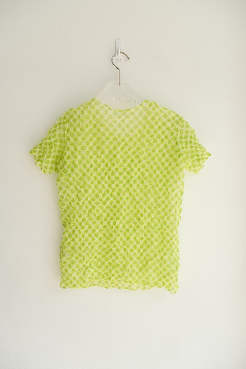 Wrinkled lime green dot top 상품이미지7