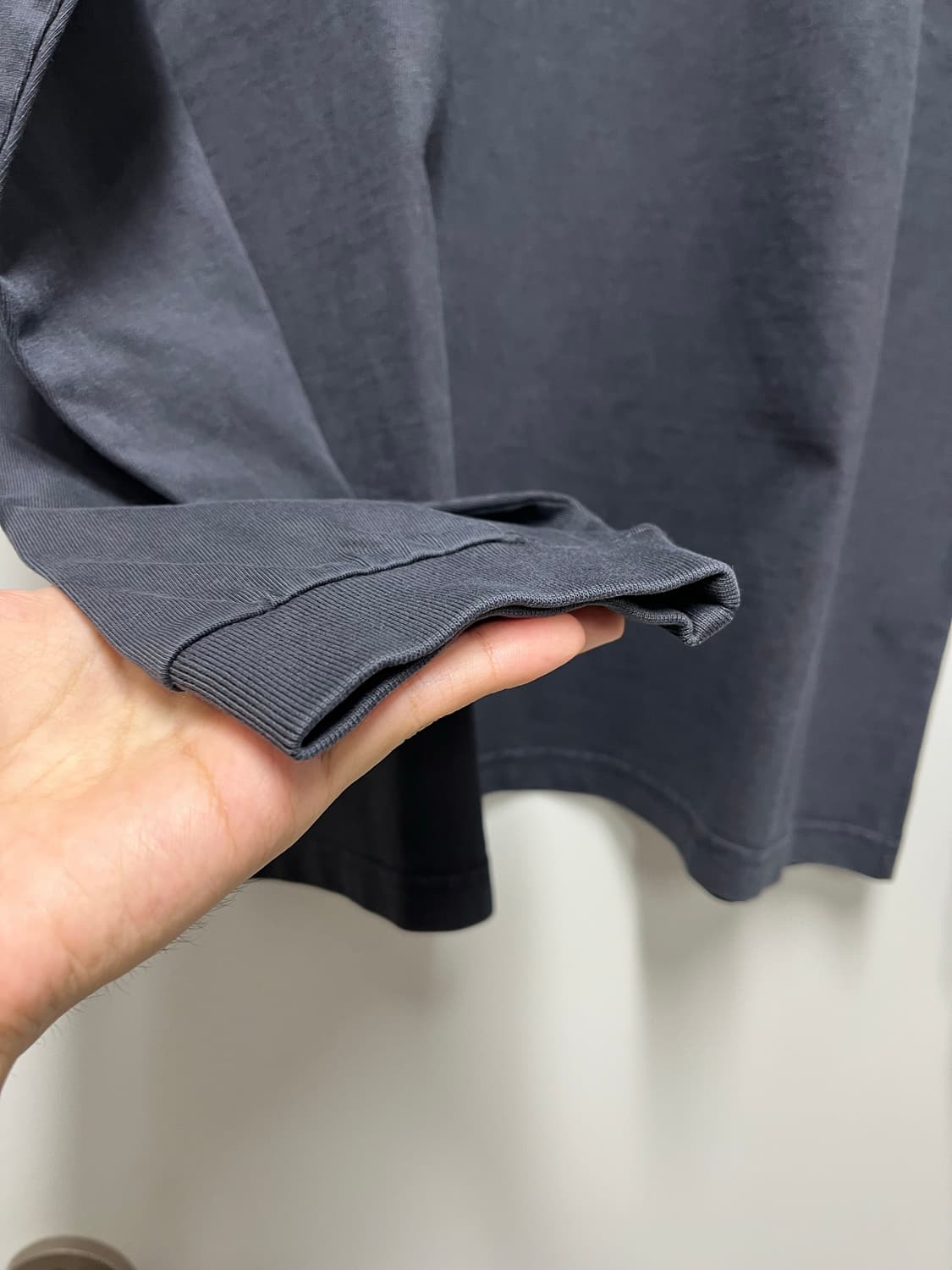 [새제품] 브라운야드 워시드 롱슬리브 Washed Black 3 상품이미지3