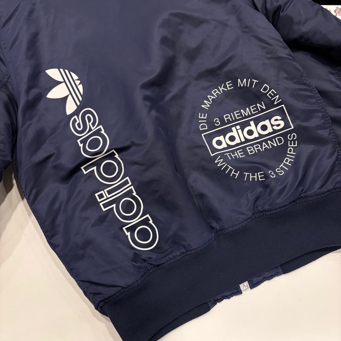 [85] 아디다스 오리지널스 네이비 봄버 자켓 B382 상품이미지9