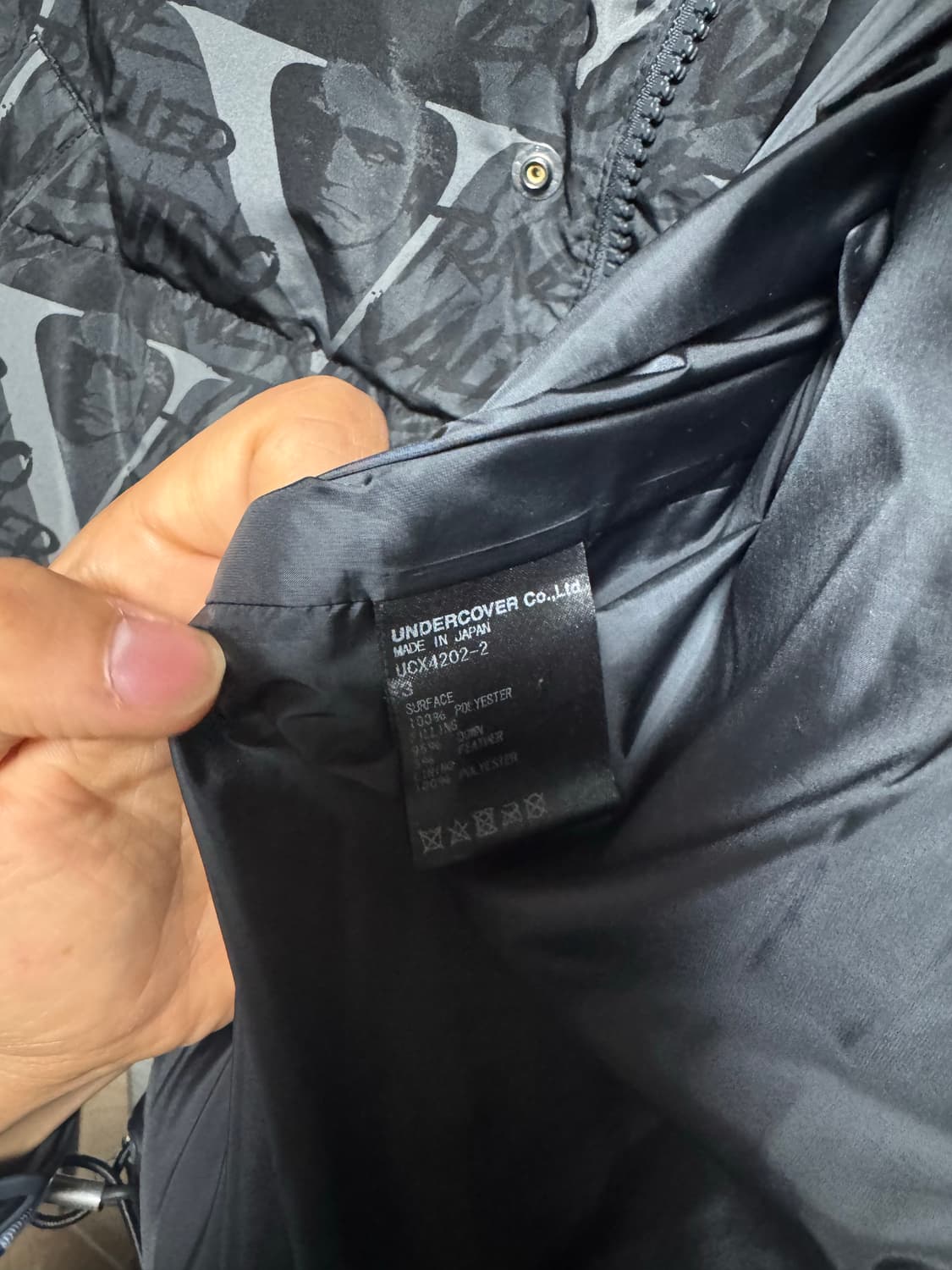 언더커버x발렌티노 패딩팝니다 상품이미지4