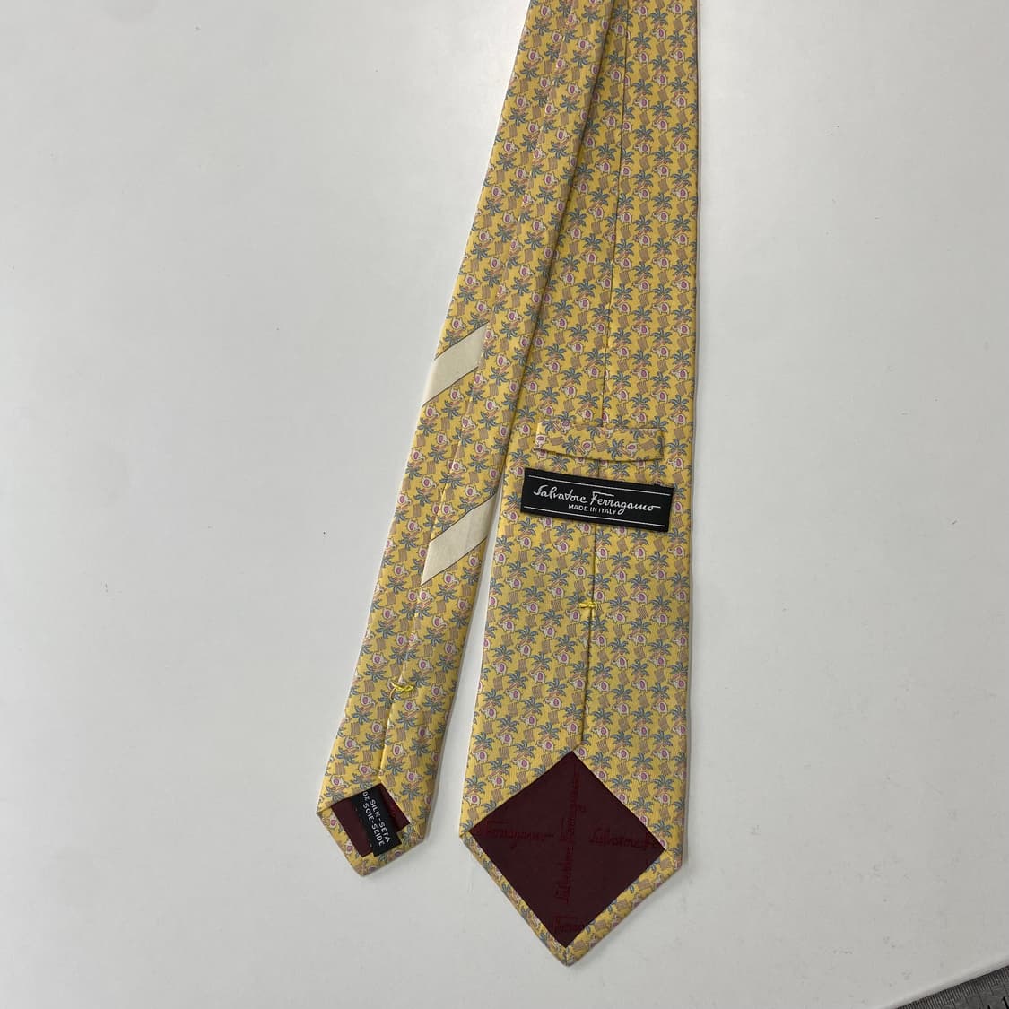 최상급 페레가모(Ferragamo) 명품 정품 넥타이 8.6cm 상품이미지3