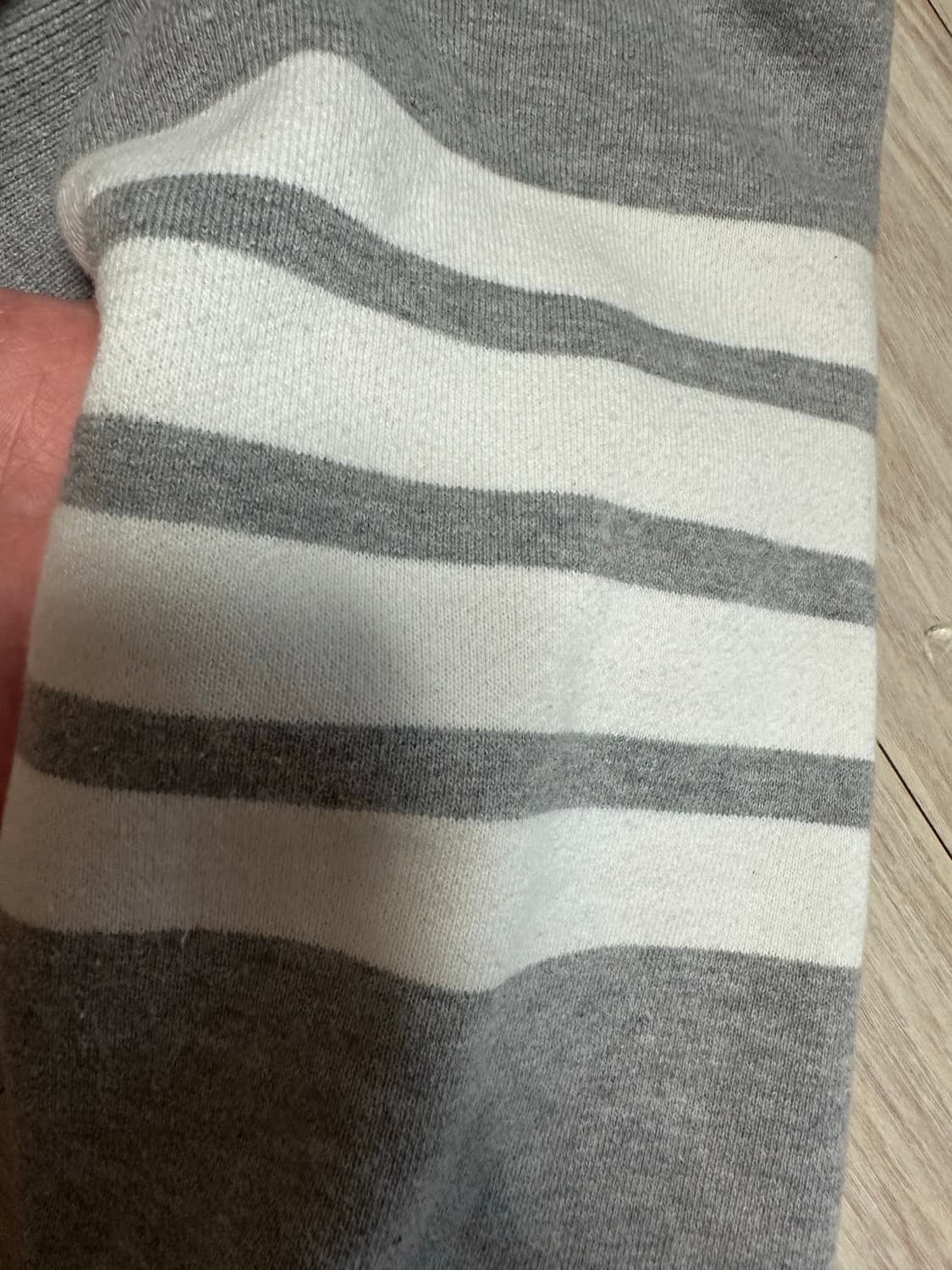 톰브라운 사선완장 후드집업 상품이미지2