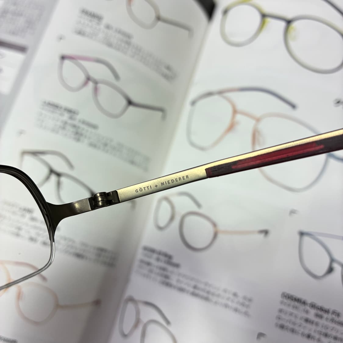 GOTTI 고티 티타늄 실버 반무테 안경 상품이미지5