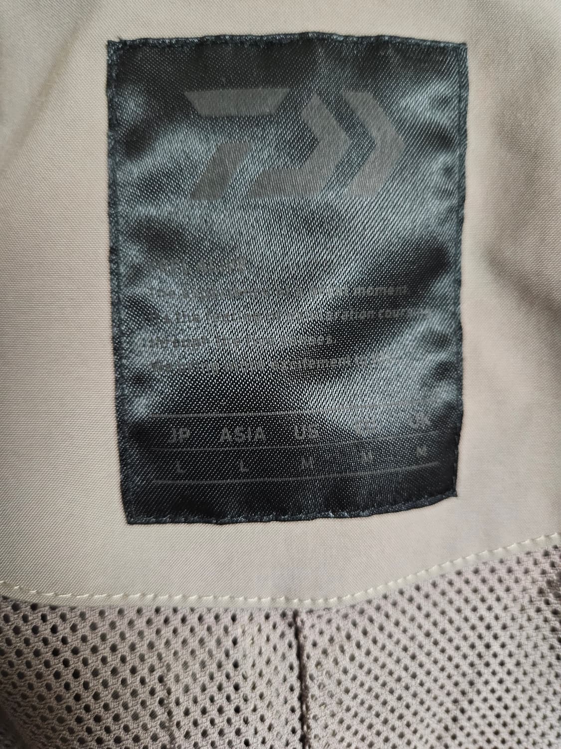 다이와피어39 테크 루즈 2B 자켓 상품이미지4