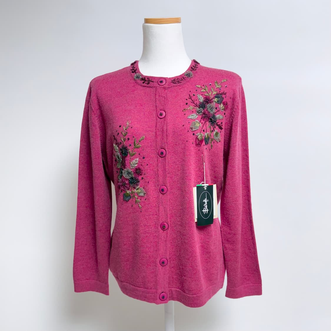 [새상품 울 100%] Chic 자수 울 가디건 핑크 M-L 상품이미지1