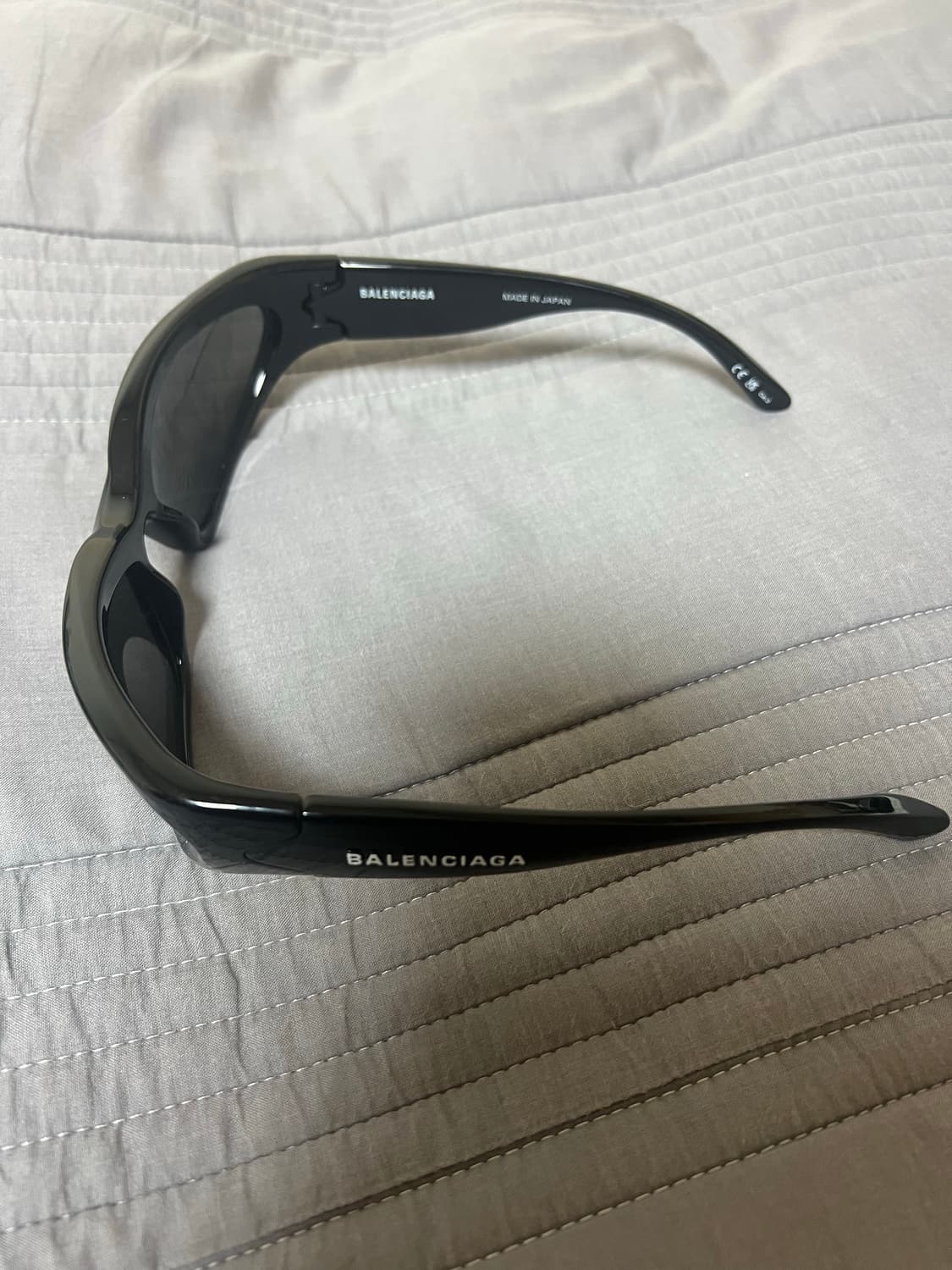 발렌시아가 스위프트 오발 판매합니다 상품이미지4