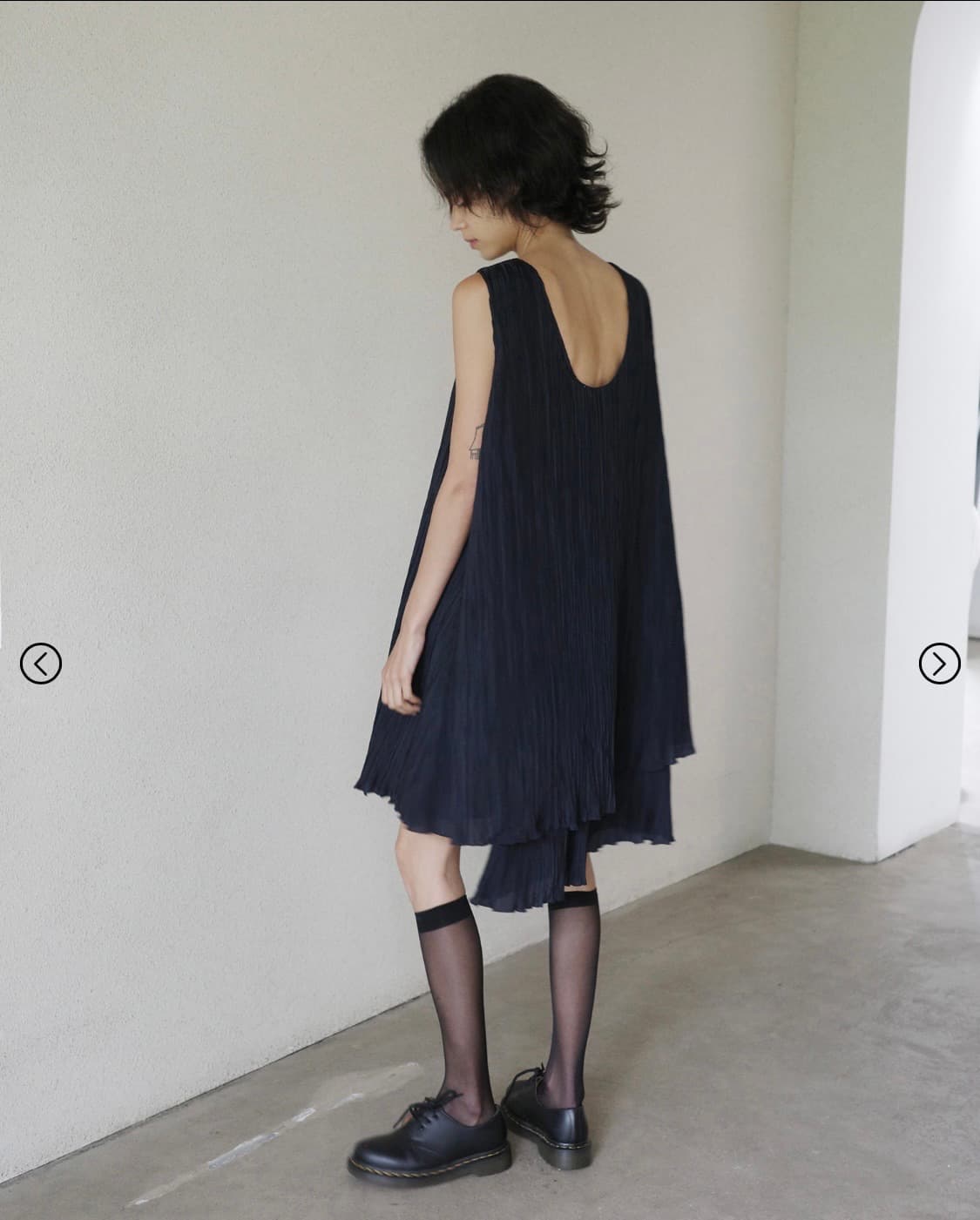 Hwi 미니 플리츠 원피스 midnight 상품이미지2